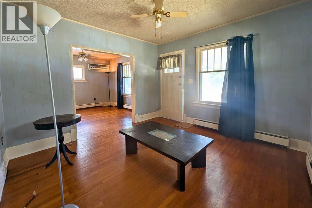 238 Russell Street Property Photo 6