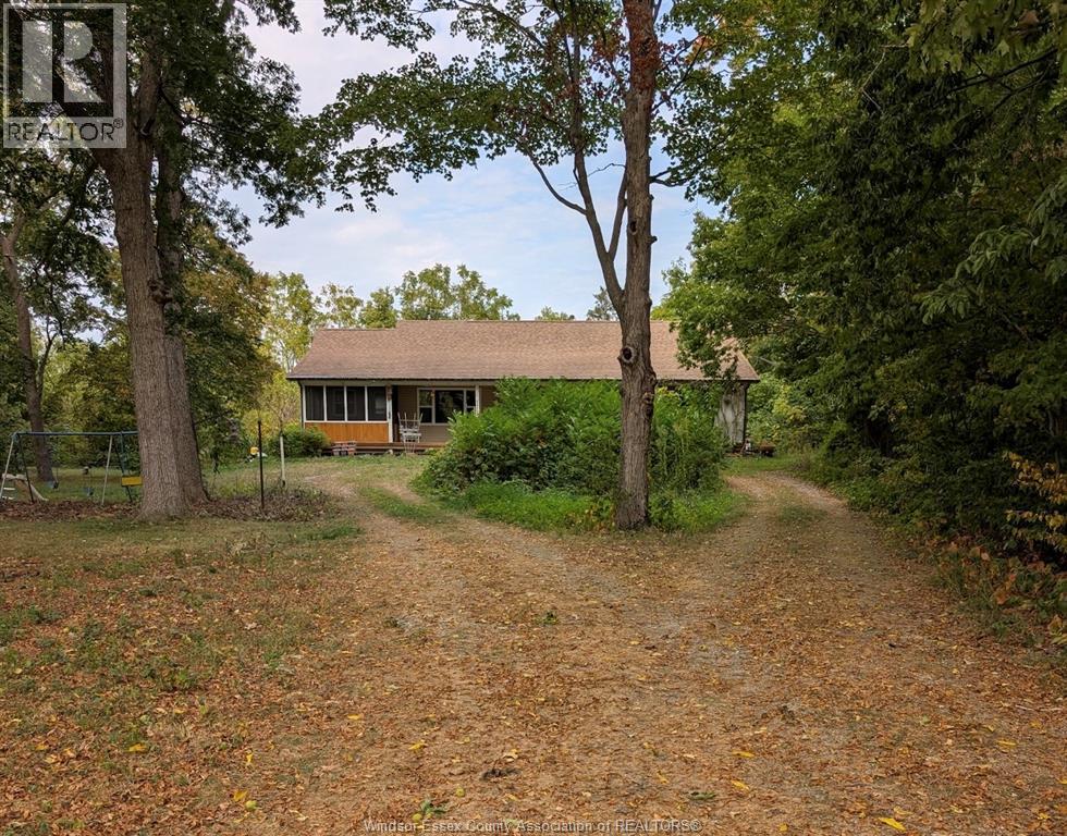 761 East West Road Property Photo 2