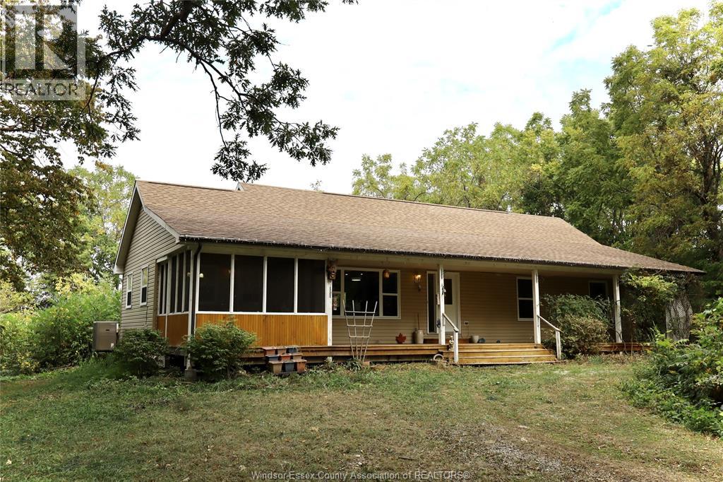 761 East West Road Property Photo 3