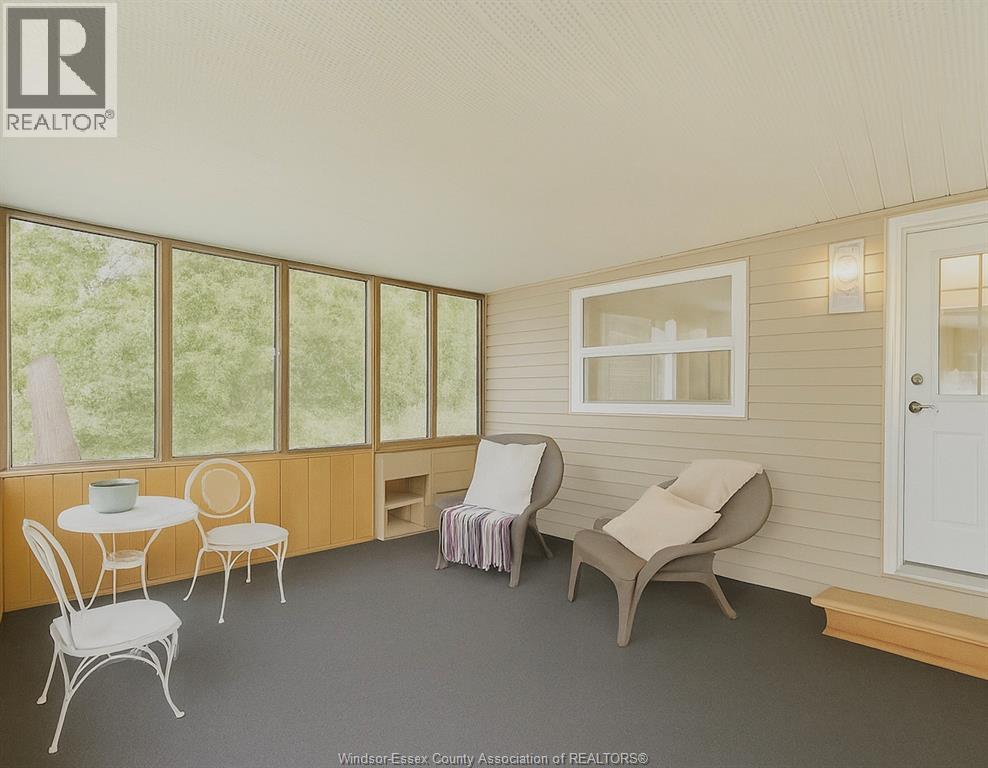 761 East West Road Property Photo 8