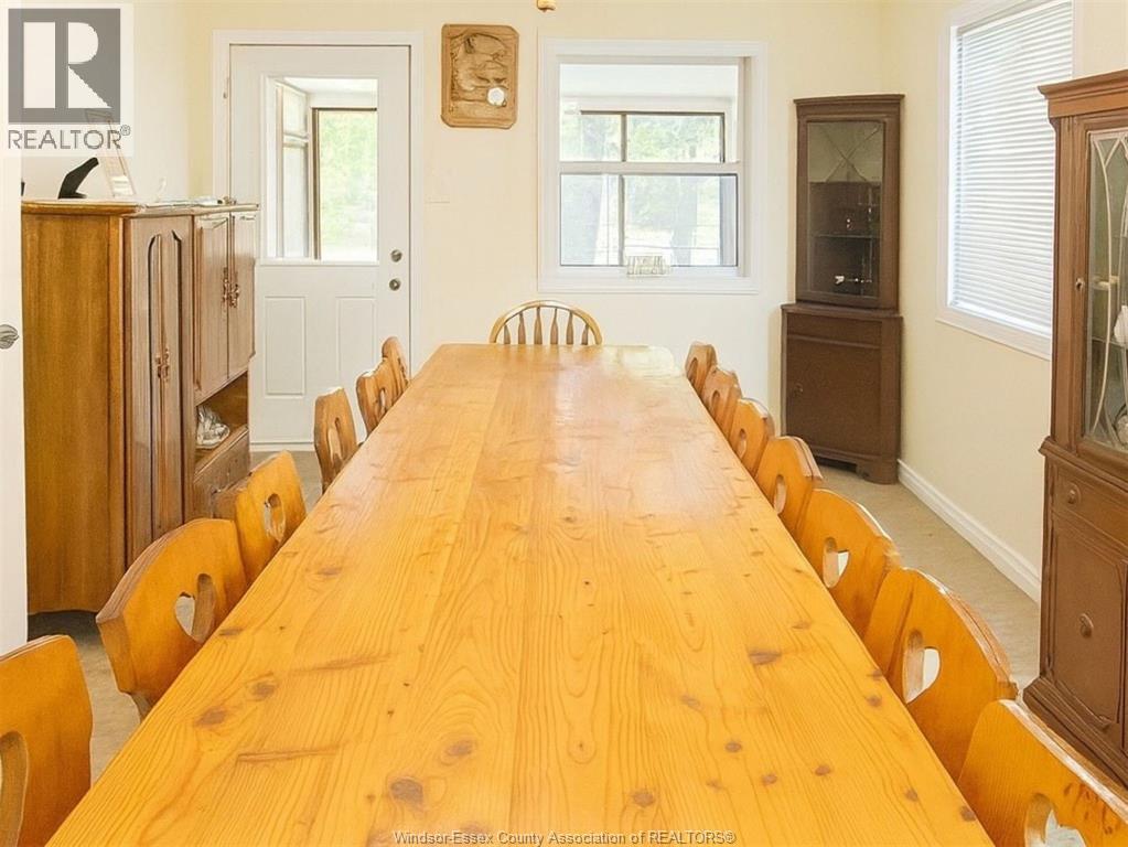 761 East West Road Property Photo 16