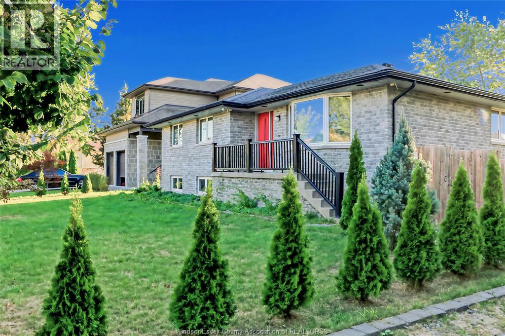 541 Lakeview Avenue Property Photo 2