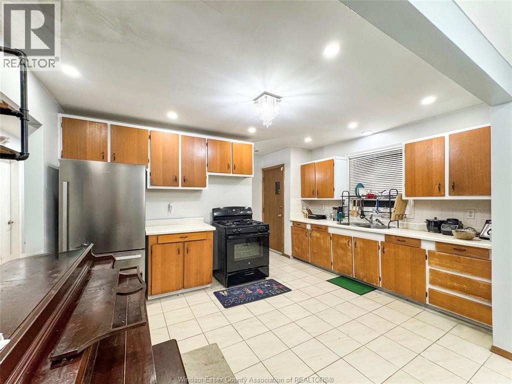 541 Lakeview Avenue Property Photo 13
