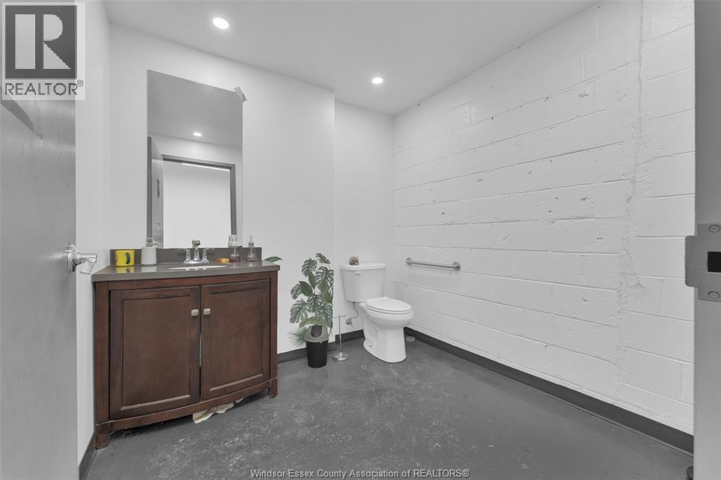 1005 Walker Road Unit# C Property Photo 11