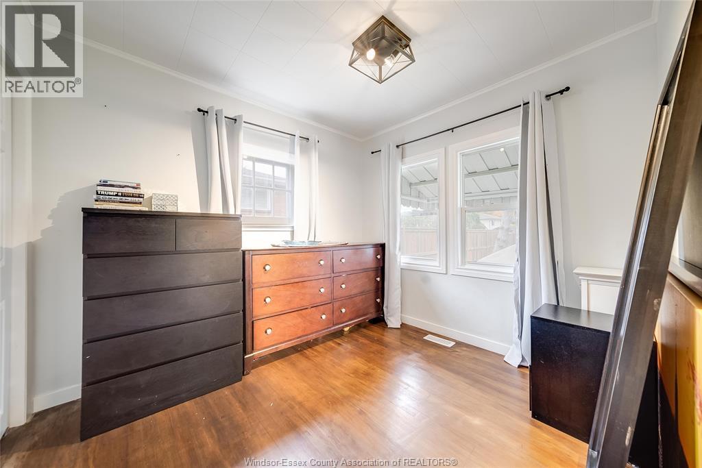 2906 Lloyd George Boulevard Property Photo 17