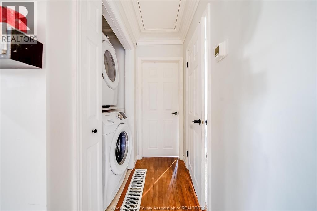 2906 Lloyd George Boulevard Property Photo 21