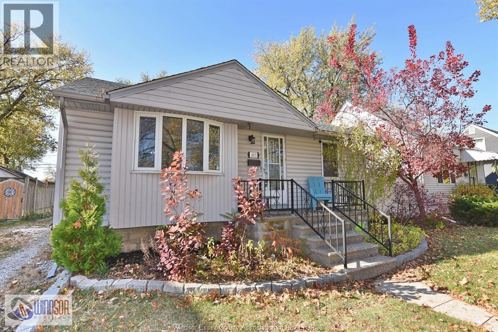 1833 GEORGE Avenue Property Photo 1