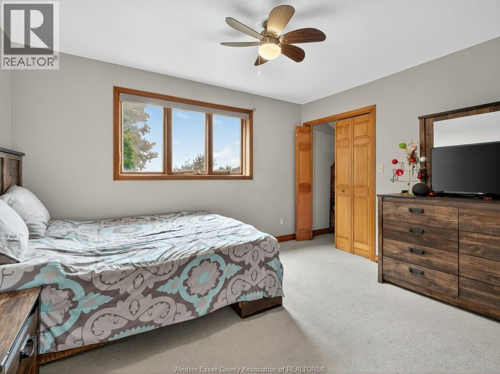 2495 Division Road North Property Photo 23