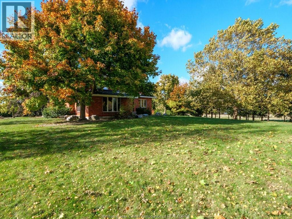 2495 Division Road North Property Photo 27