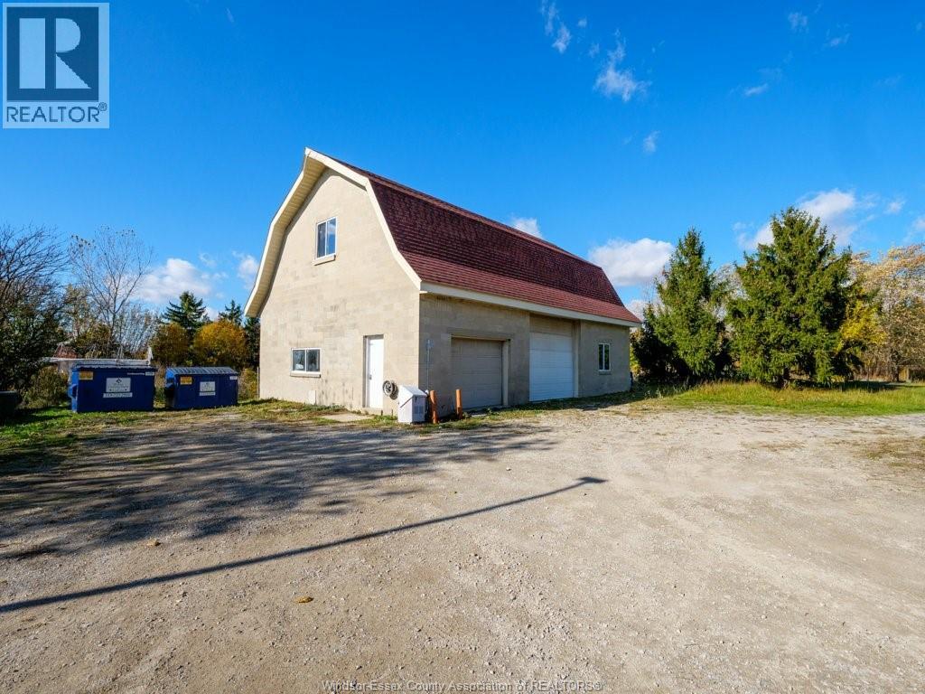2495 Division Road North Property Photo 35