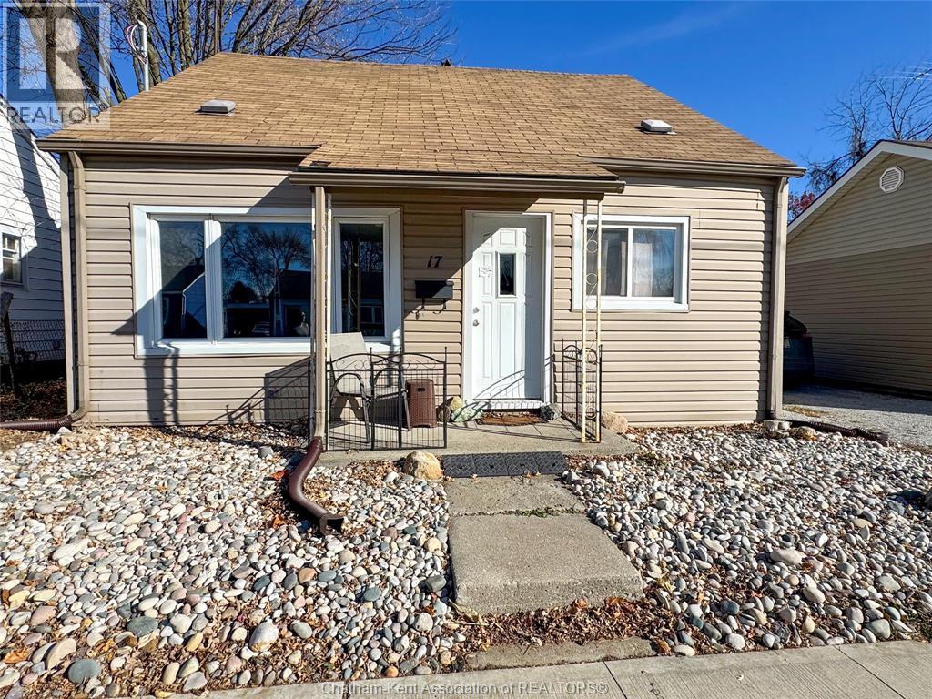 17 MCNAUGHTON AVENUE