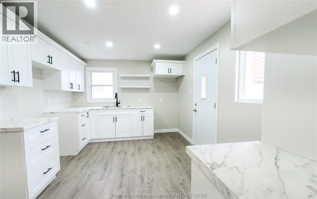 17 Mcnaughton Avenue Property Photo 20