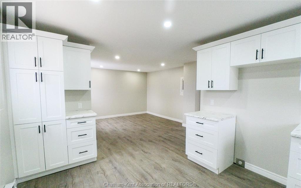 17 Mcnaughton Avenue Property Photo 21