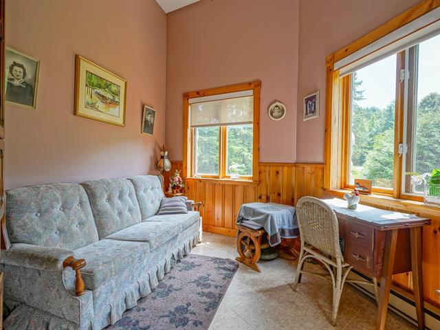 198z Ch. Du Centre Property Photo 19