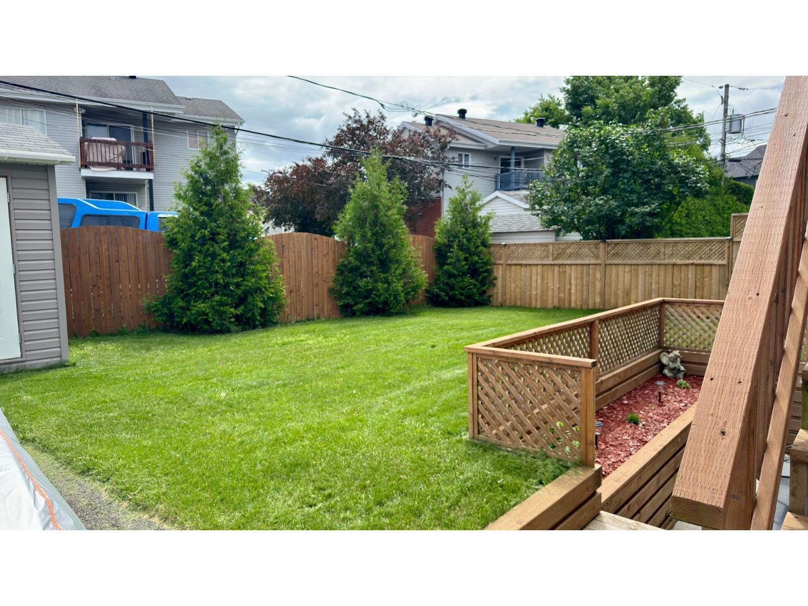 185-189 Rue De La Comtesse Property Photo 4