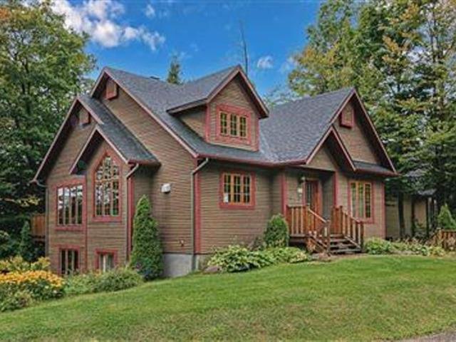 4 Ch. Des Montagnards Property Photo 1