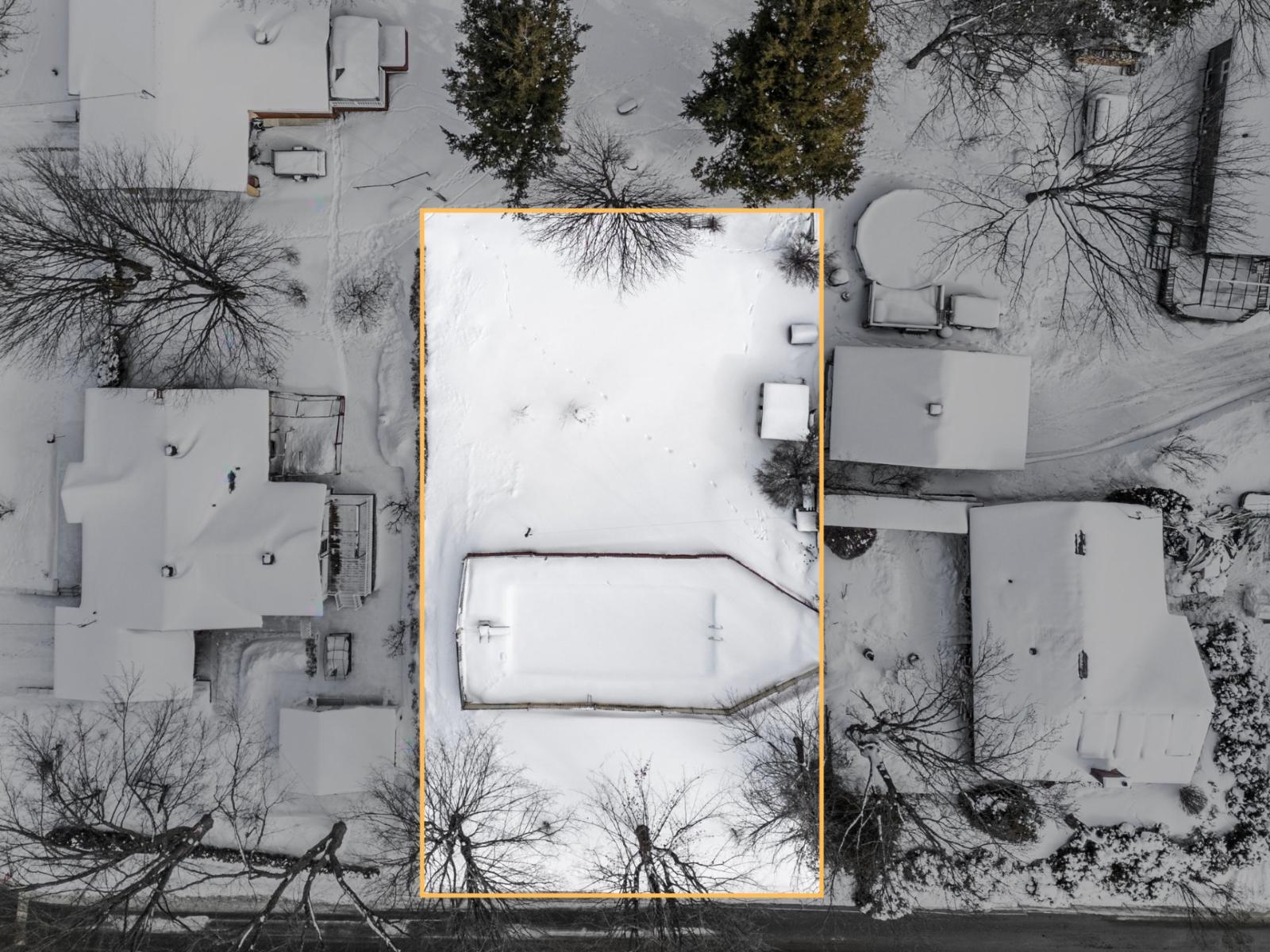 5e Avenue Property Photo 1
