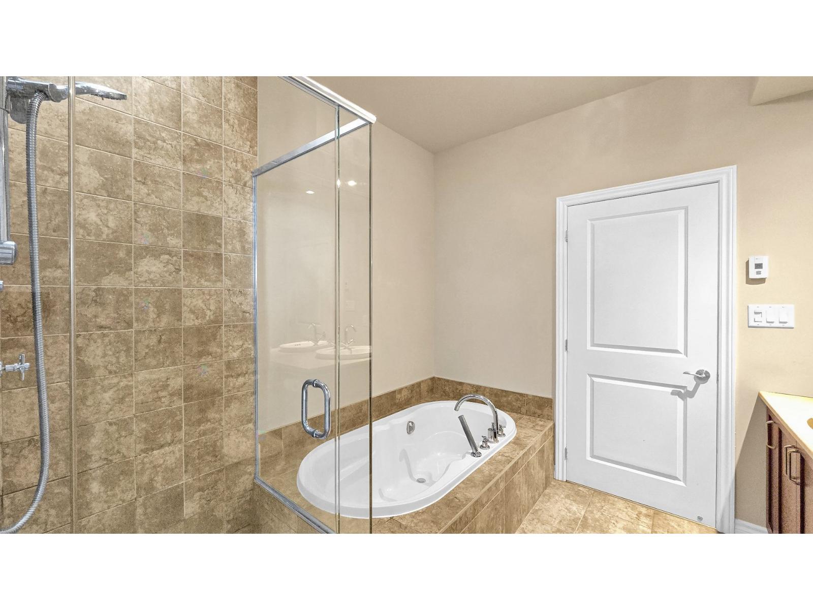 2050 Rue Des Sarcelles, #801 Property Photo 25