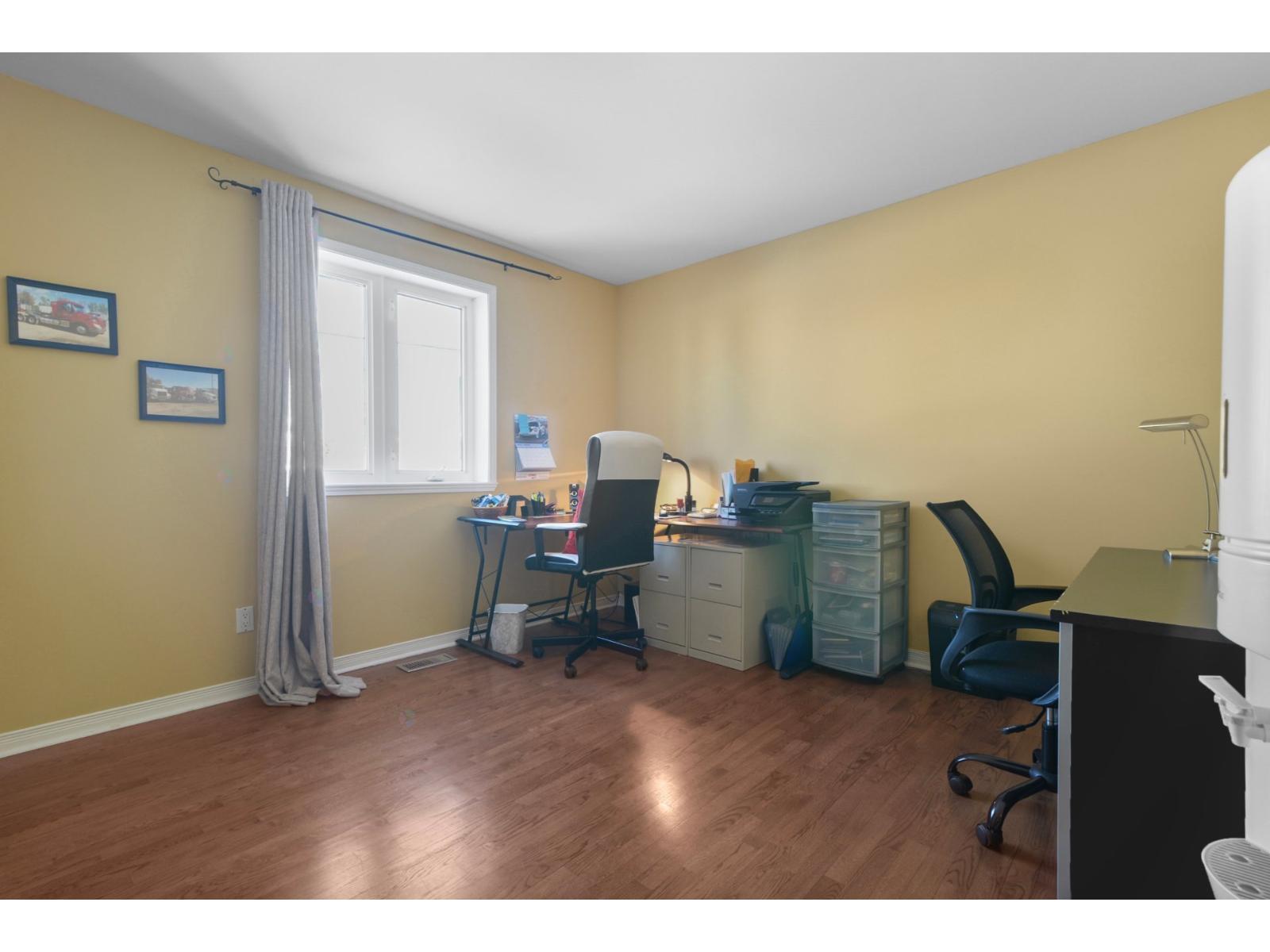 25 Rue Perron Property Photo 11