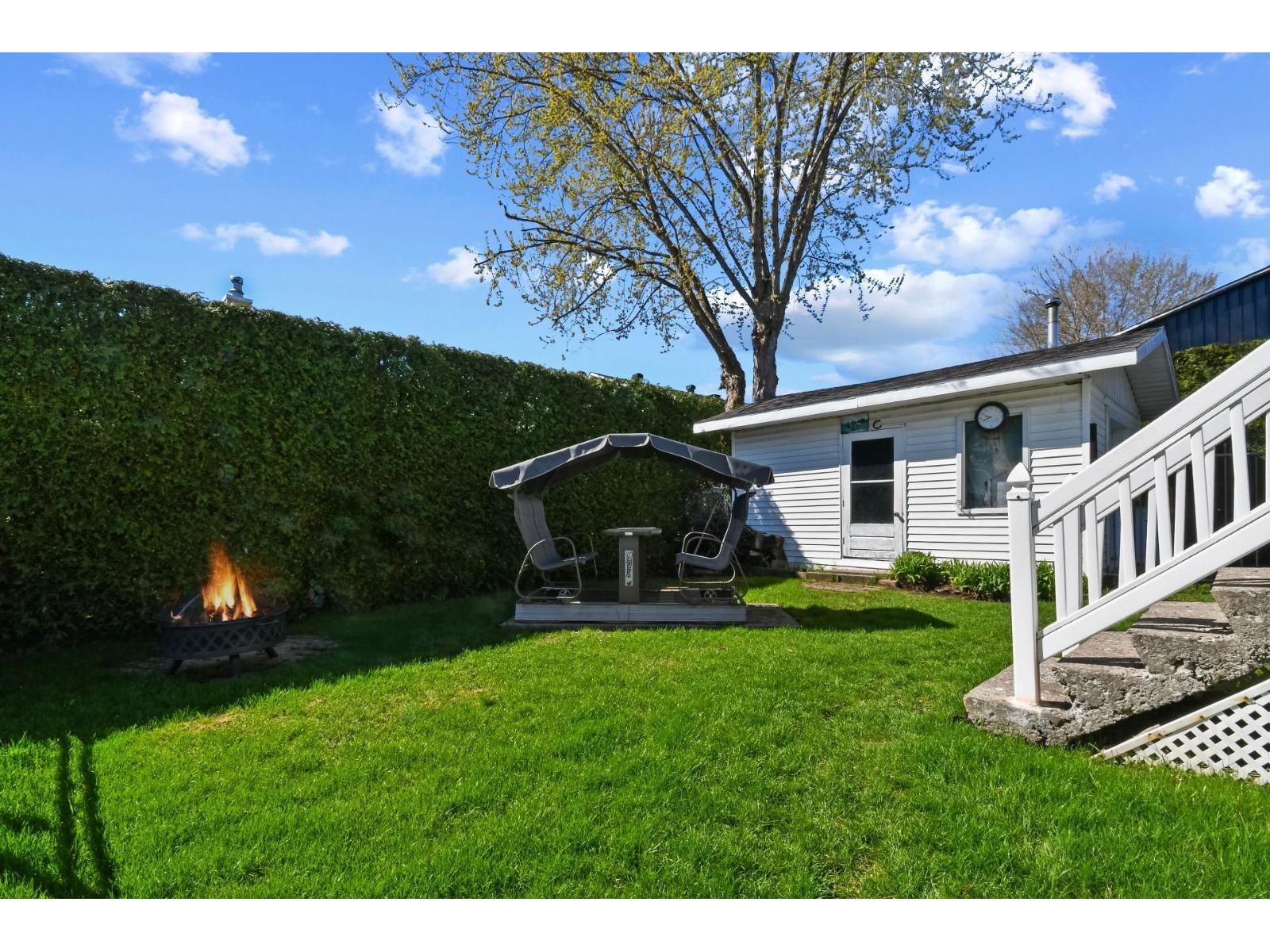 25 Rue Perron Property Photo 17