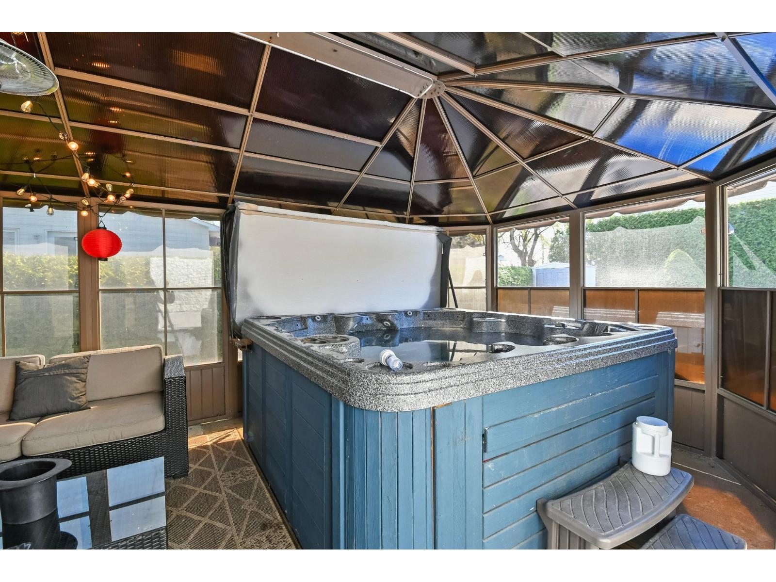 25 Rue Perron Property Photo 22