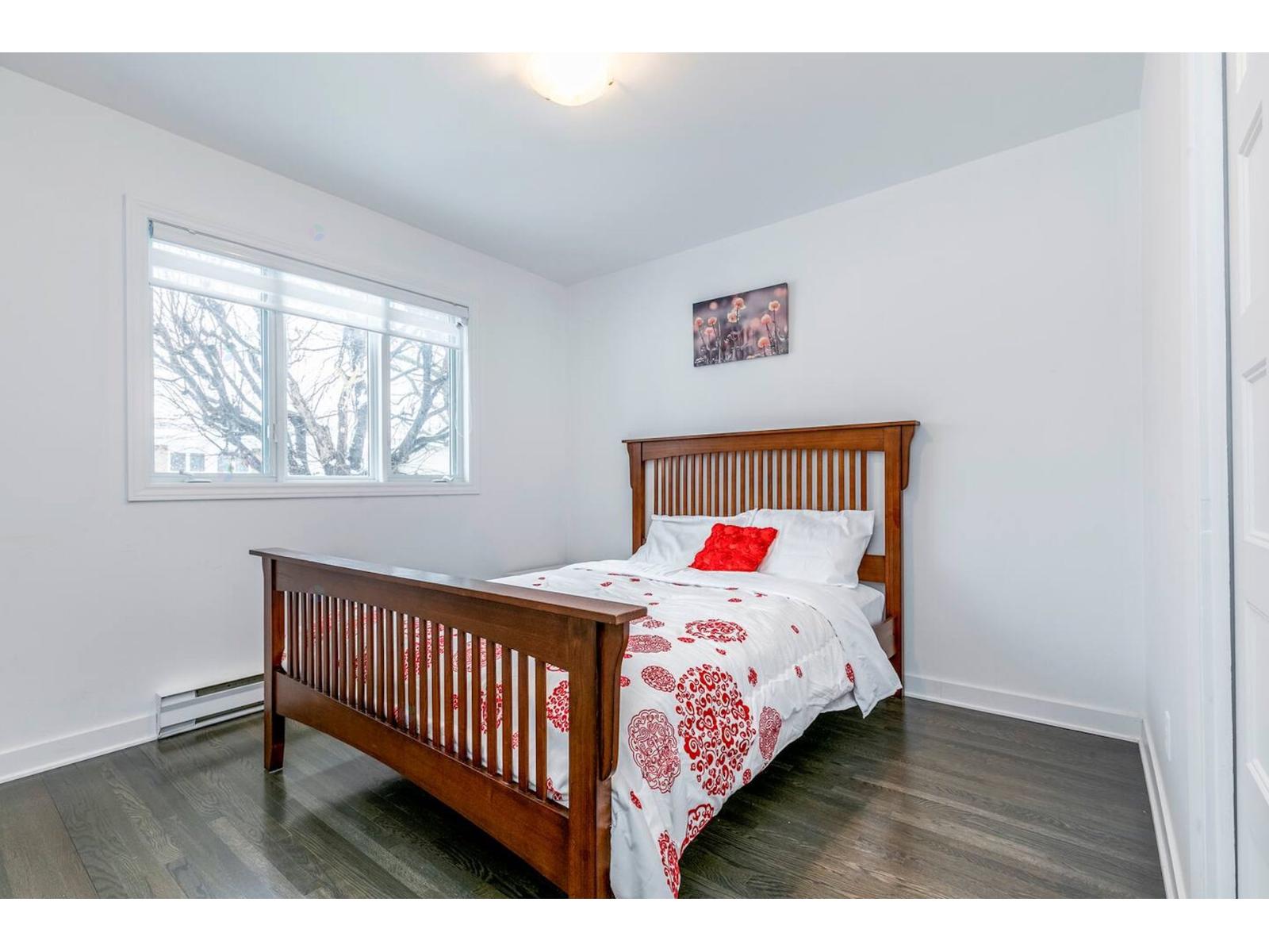 1020 Rue Pasteur Property Photo 8