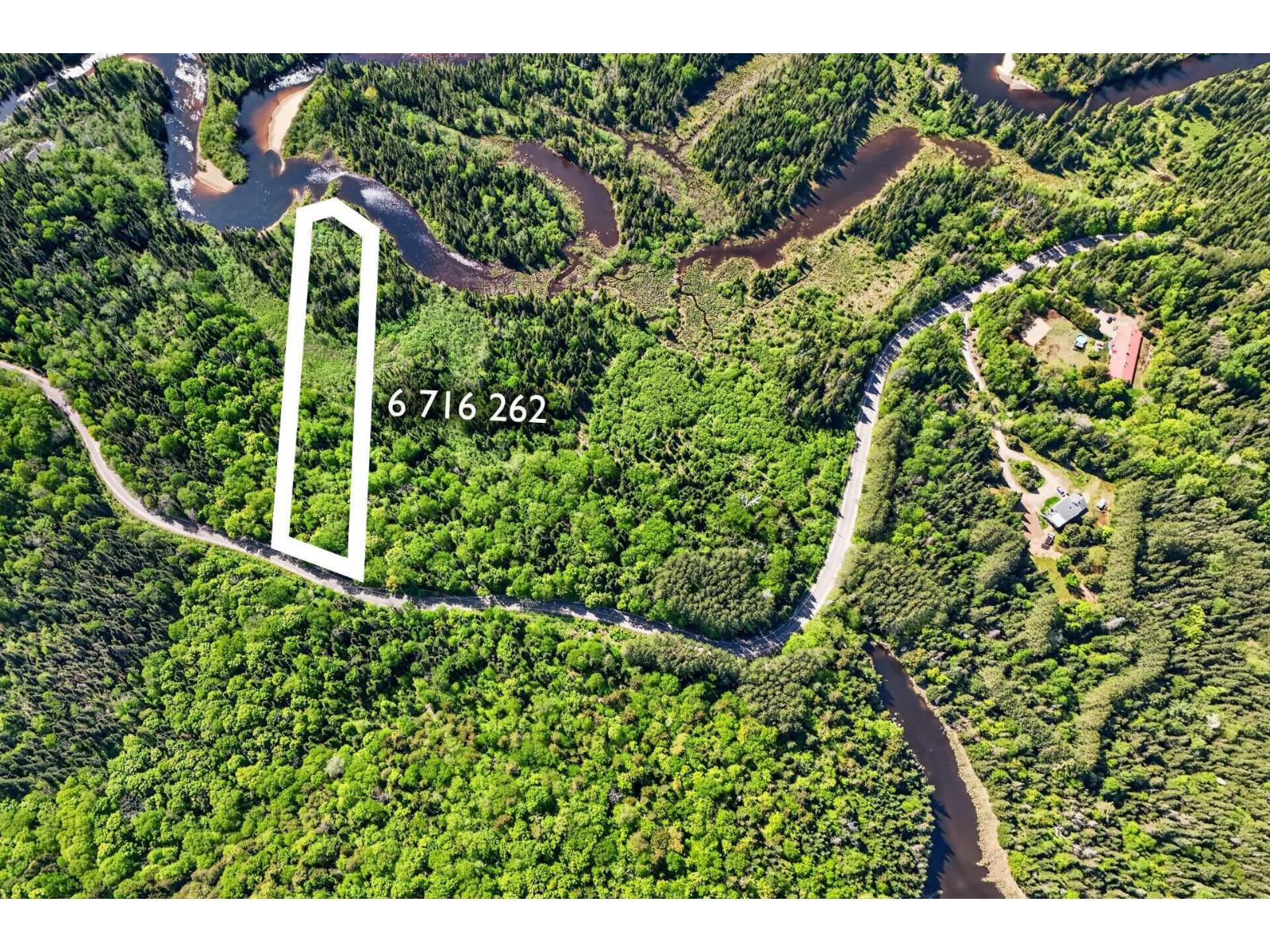 Ch. Du Lac-supérieur Property Photo 1