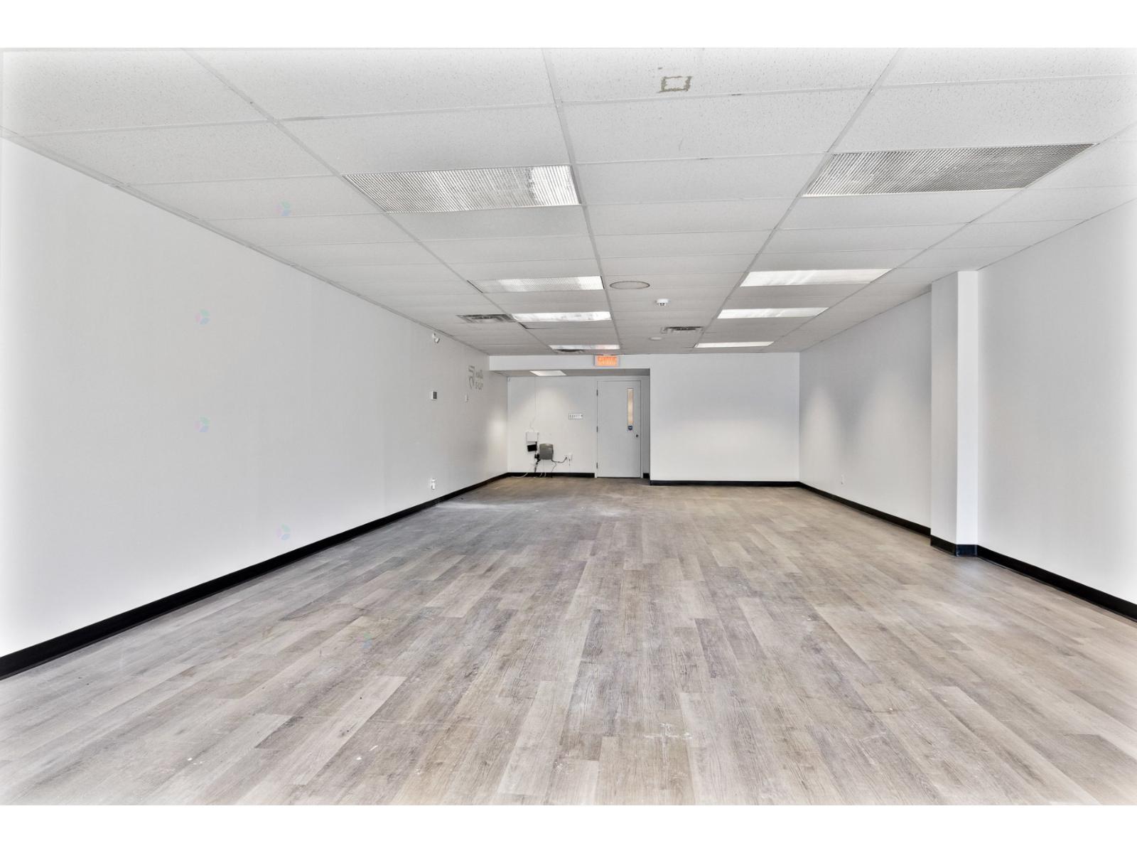 740 Rue Galt O., 305 Property Photo 5