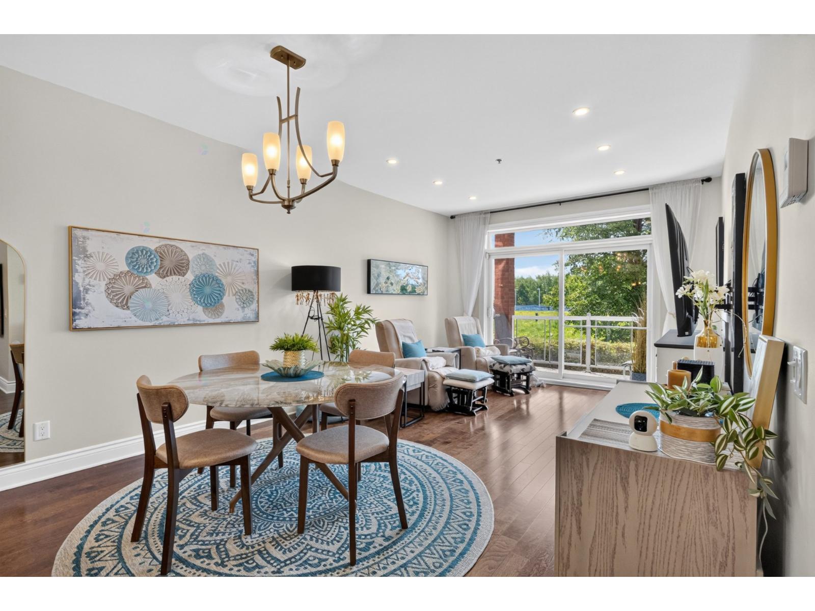 9540 Boul. Rivard, #107