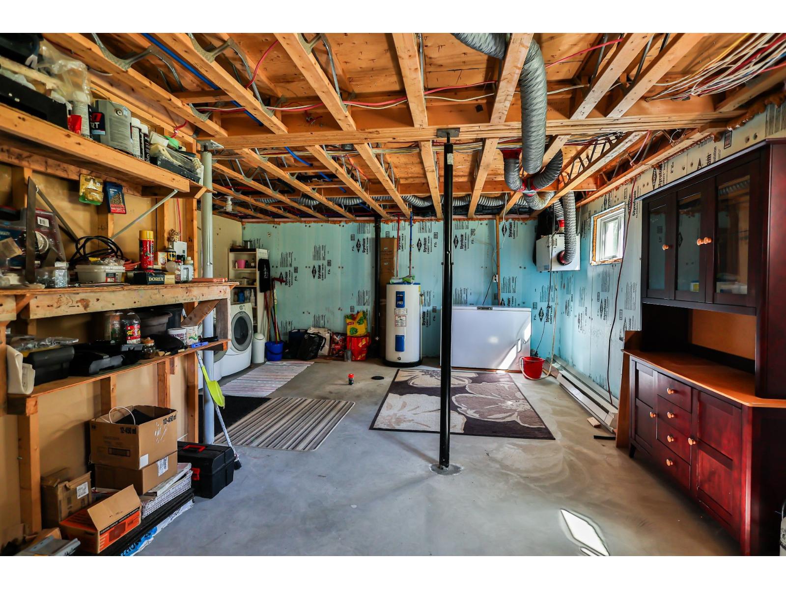 100 4e Rue E. Property Photo 59