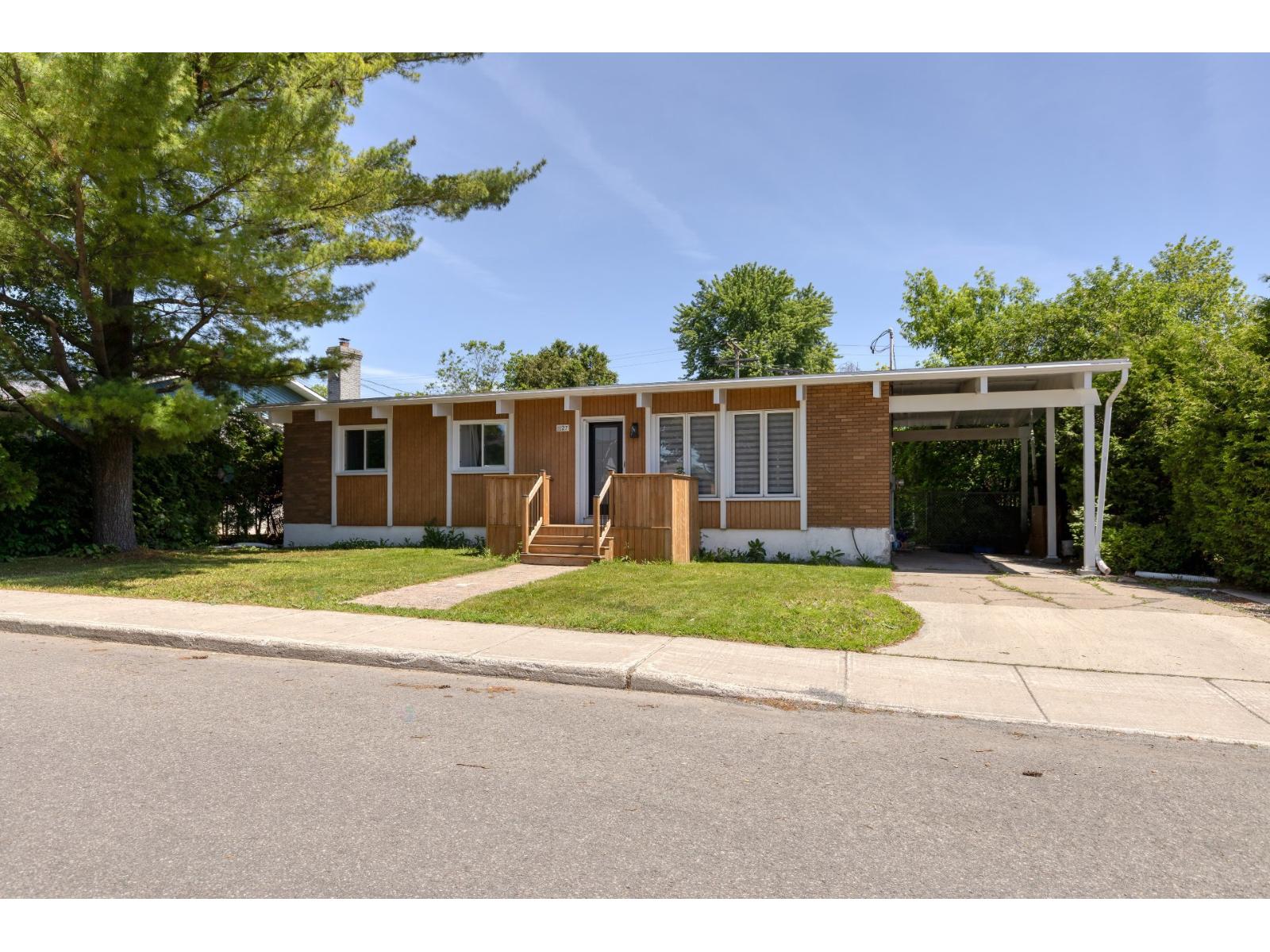1127 Rue Arthur-sanscartier Property Photo 27