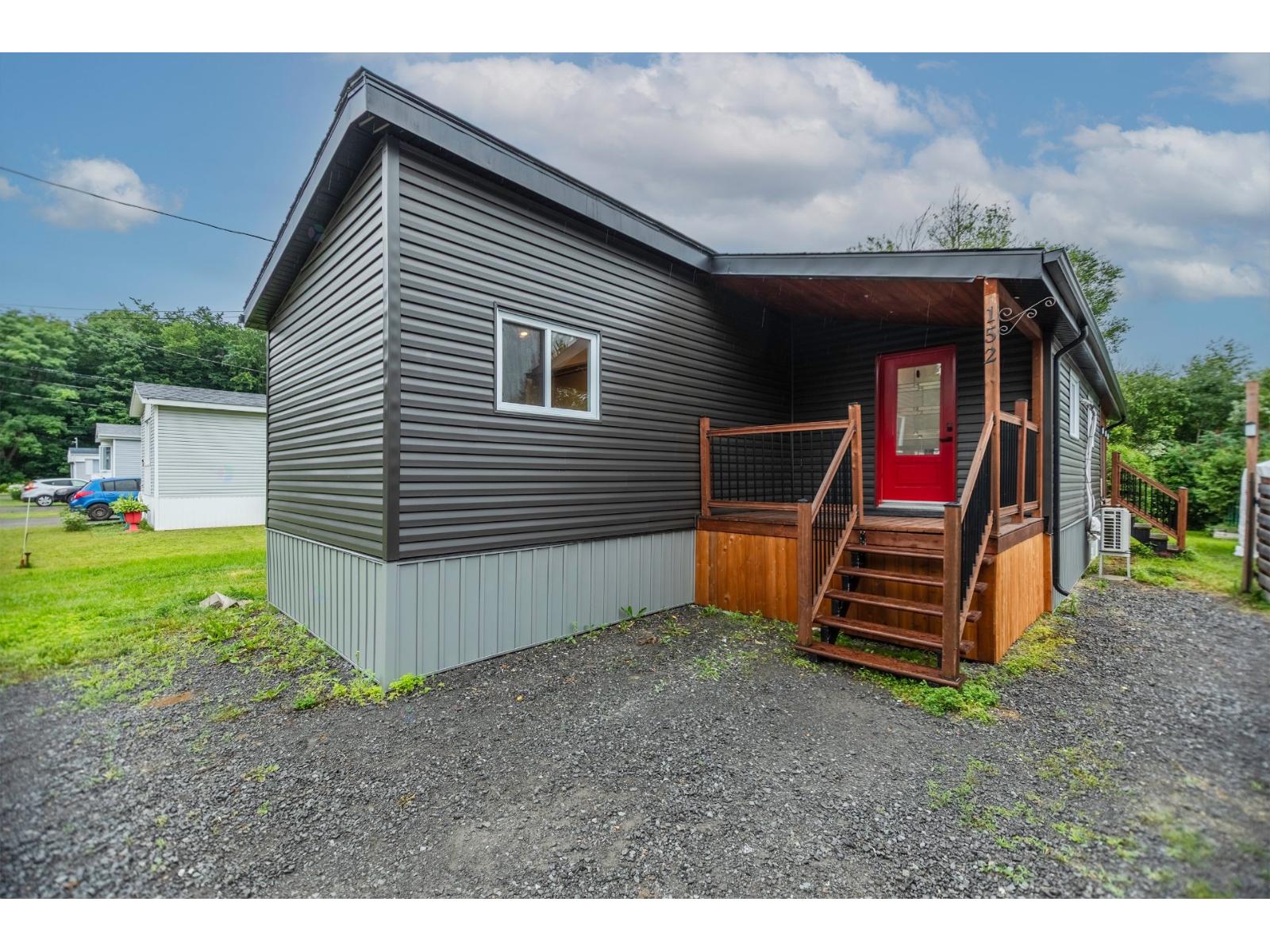 152 Rue Du Domaine-dufour Property Photo 1