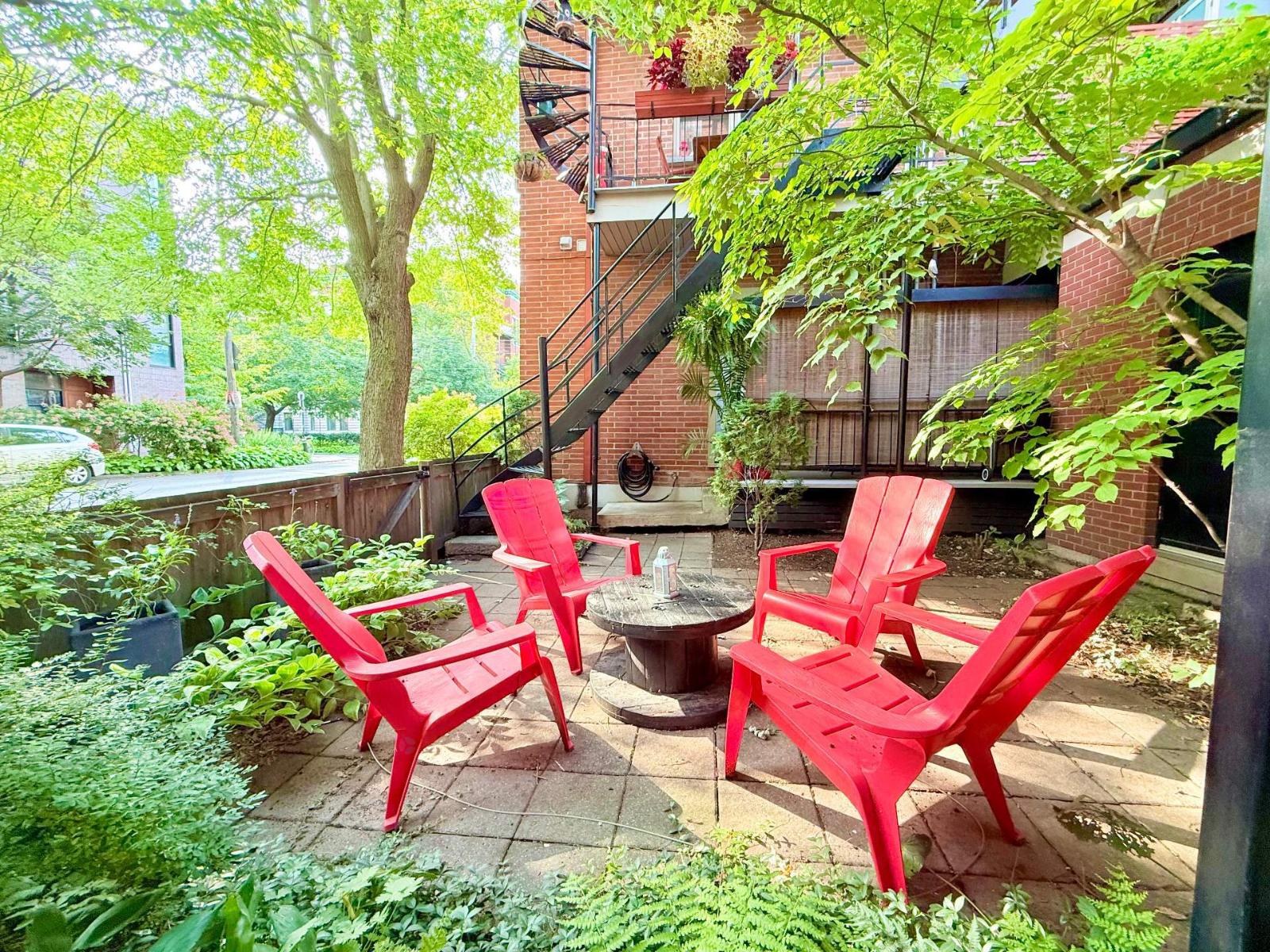 4335 Rue Garnier, #1