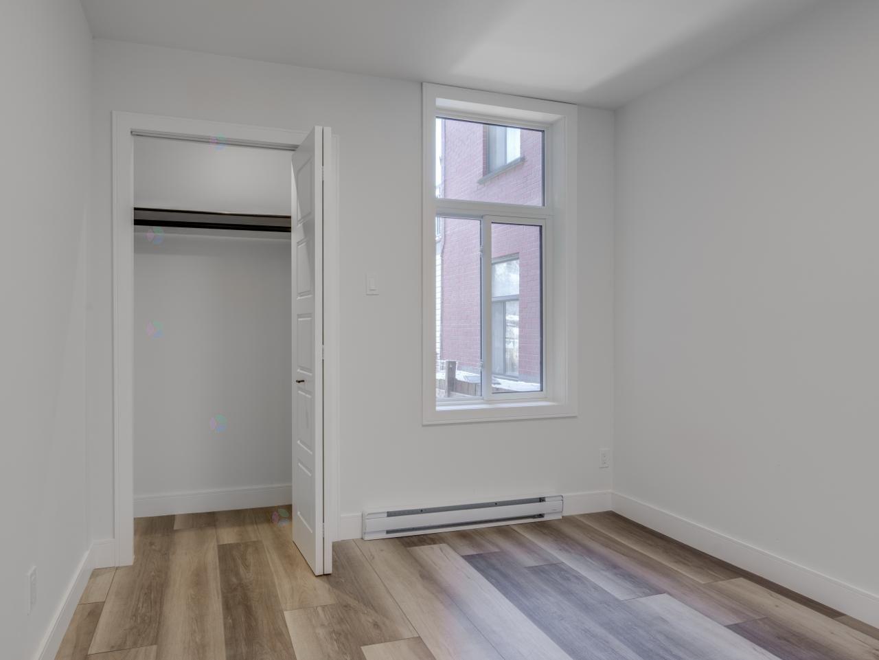 5475 Av. Papineau Property Photo 18