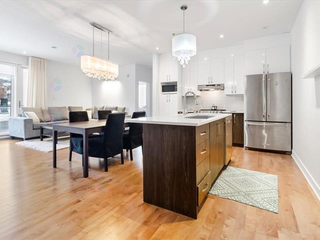 801 Av. Rockland, #103 Property Photo 1
