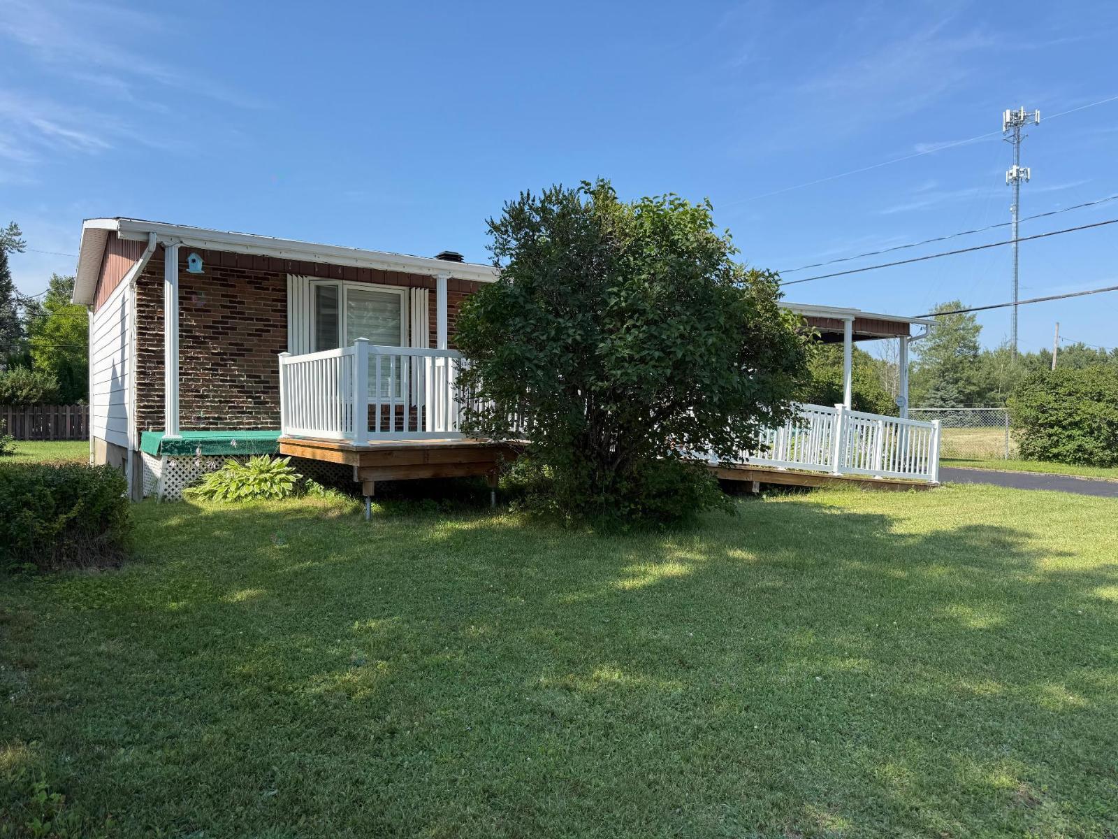 1161 Rue Dufresne Photo de la propriété 1