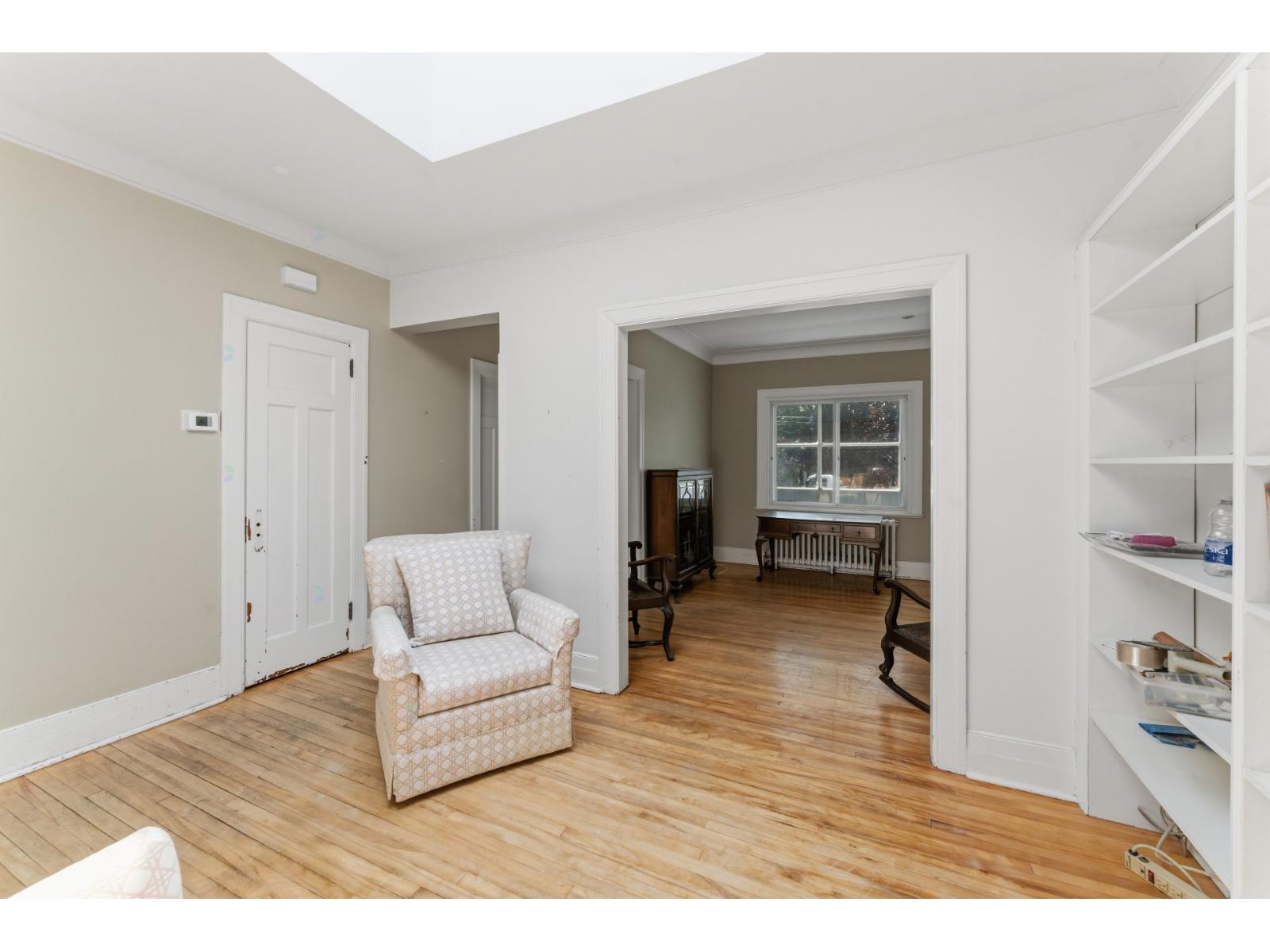 635 Av. Wolseley Property Photo 12