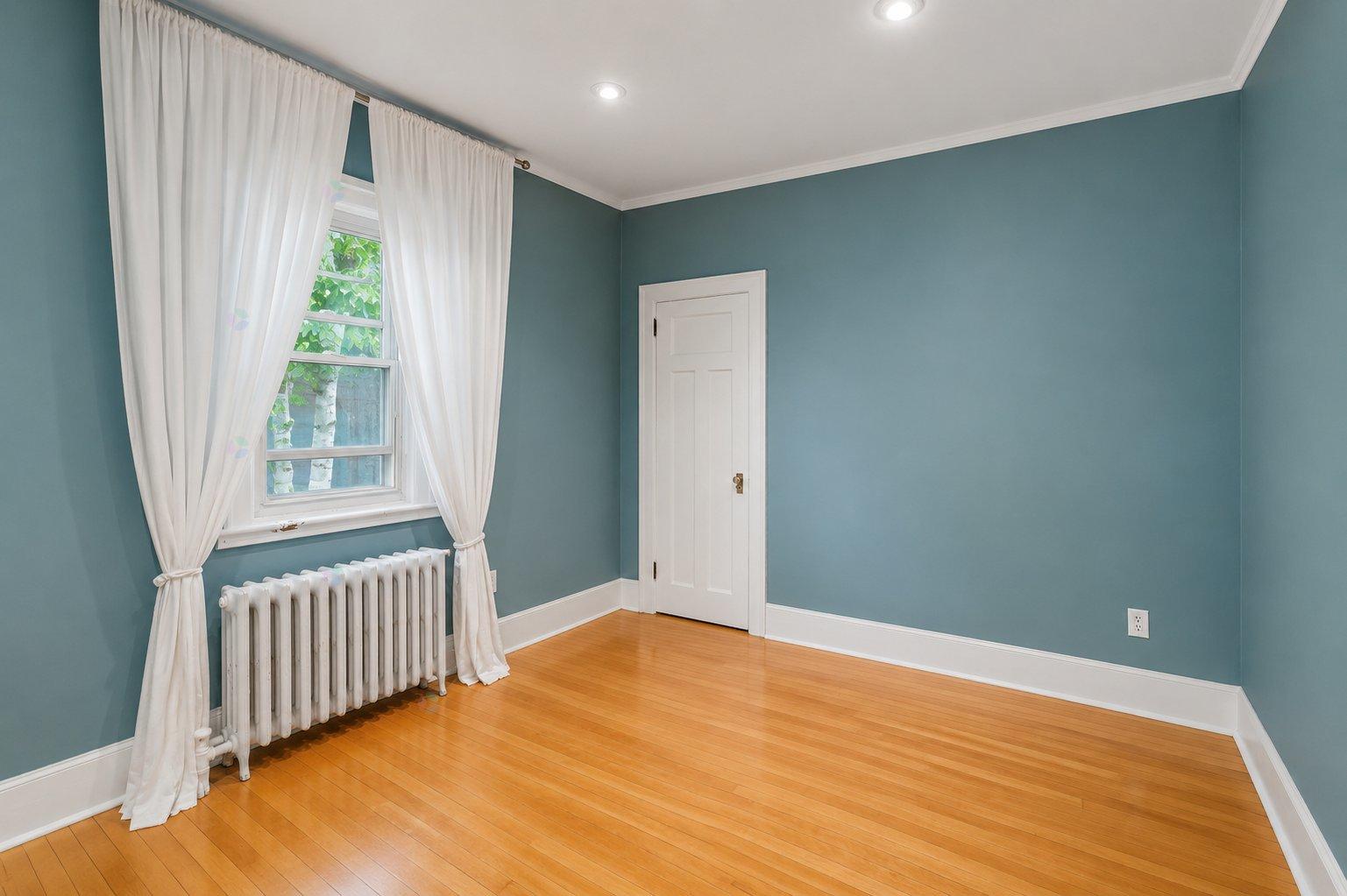 635 Av. Wolseley Property Photo 17