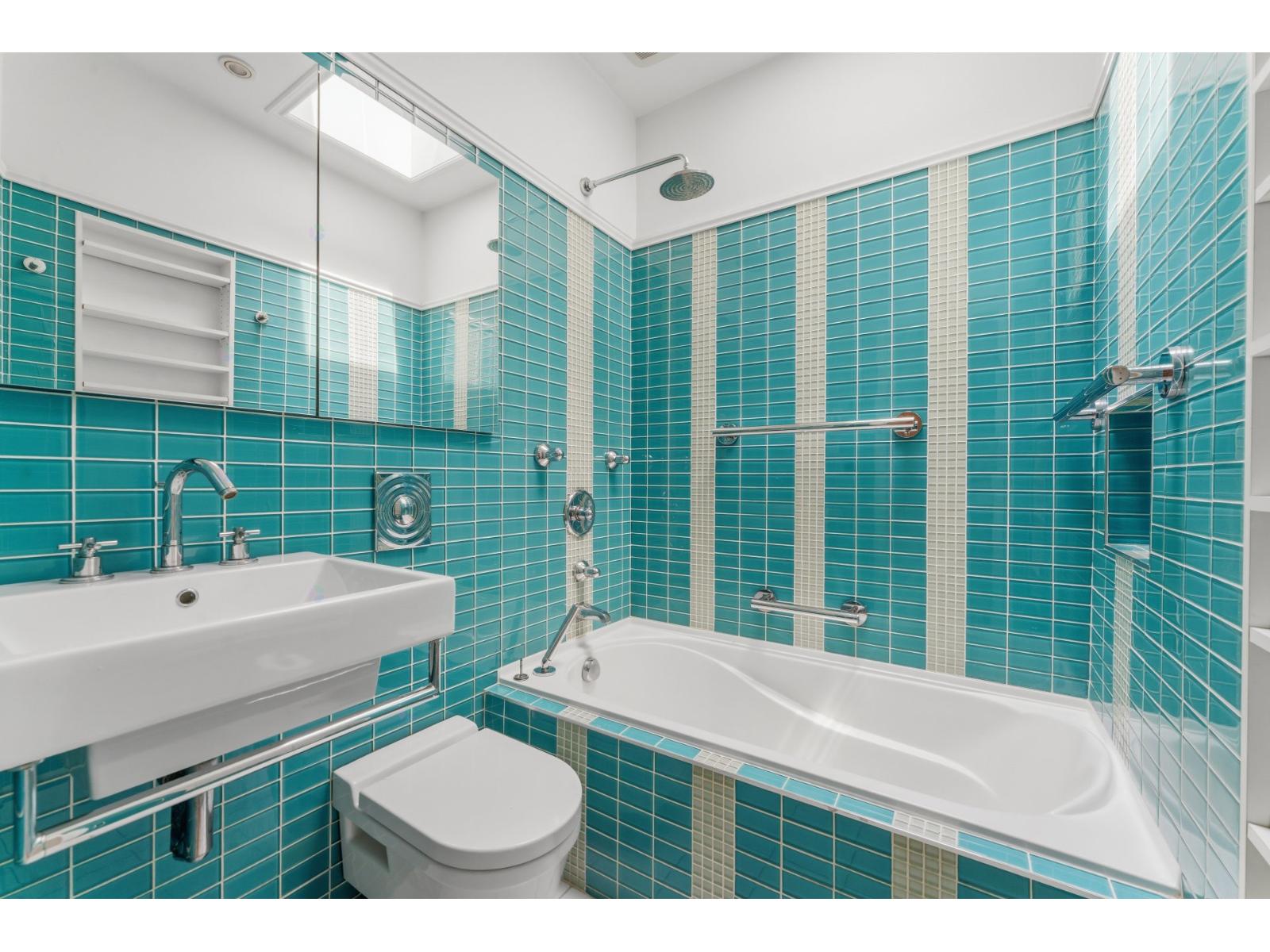 635 Av. Wolseley Property Photo 22