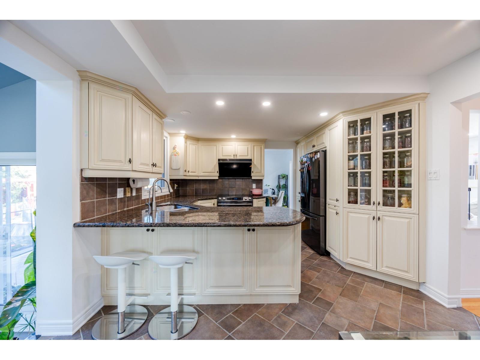 22 Rue Viger Property Photo 12