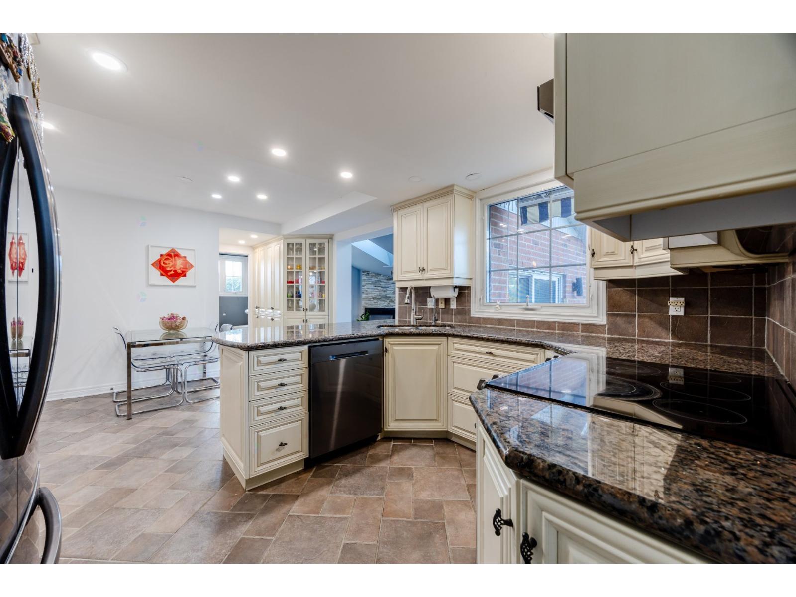 22 Rue Viger Property Photo 14