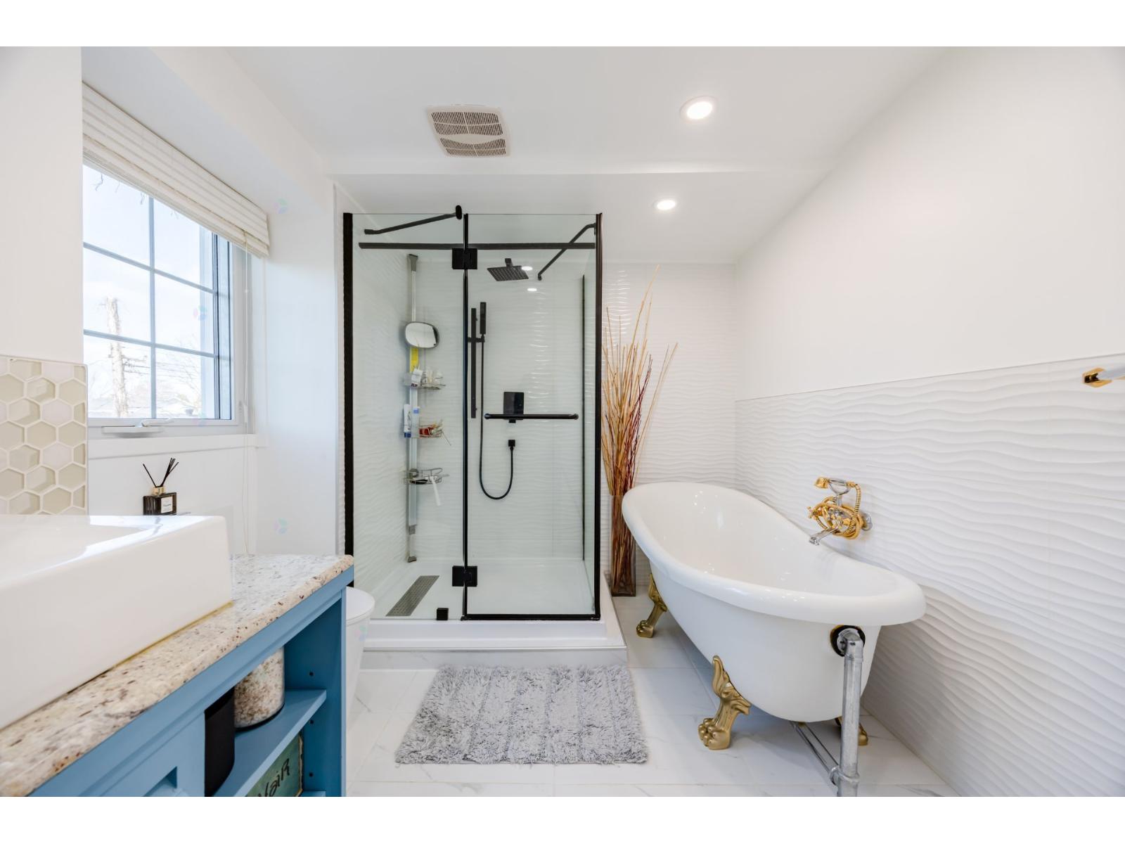 22 Rue Viger Property Photo 24