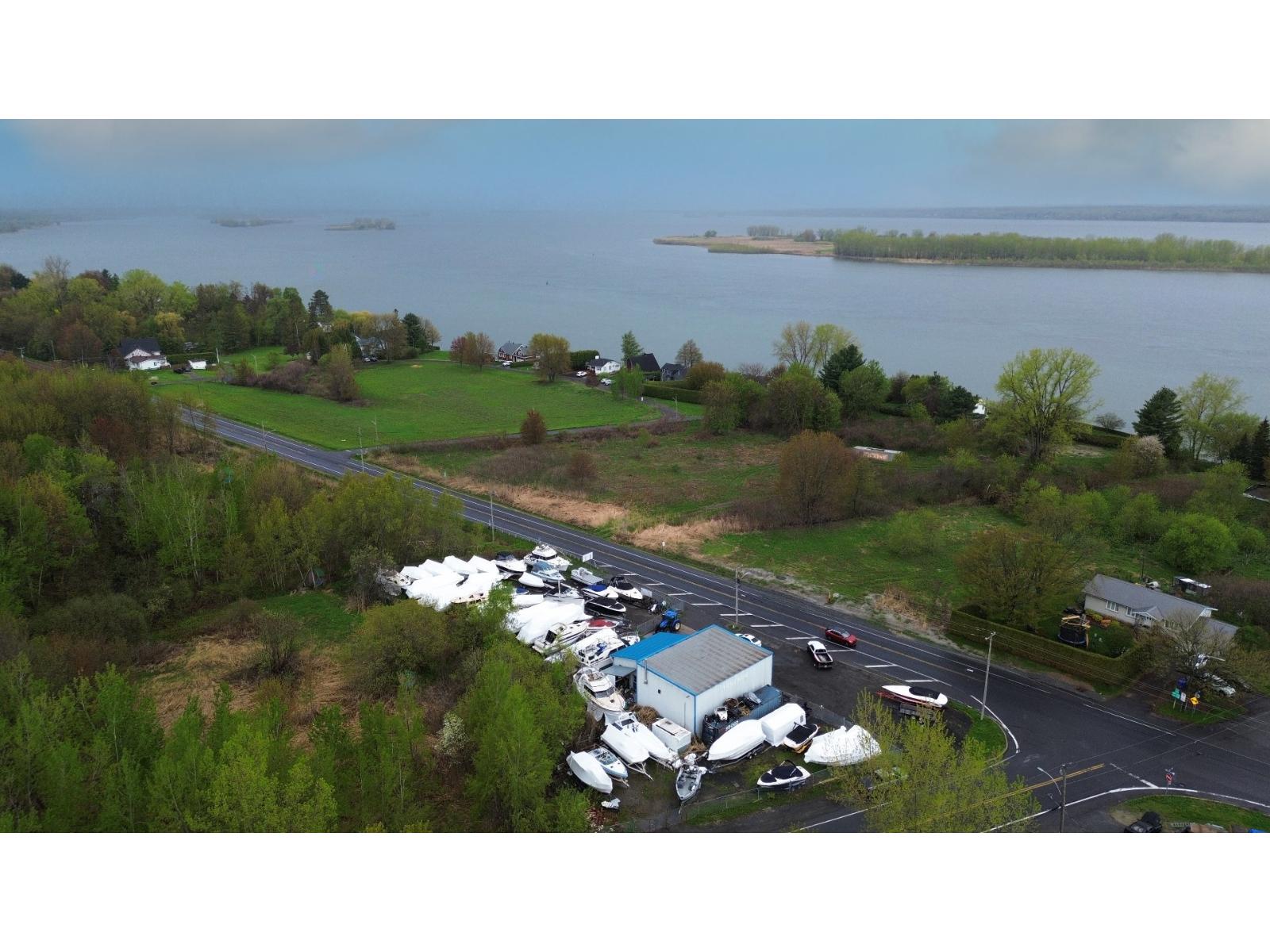 7983 Route Marie-victorin Property Photo 5