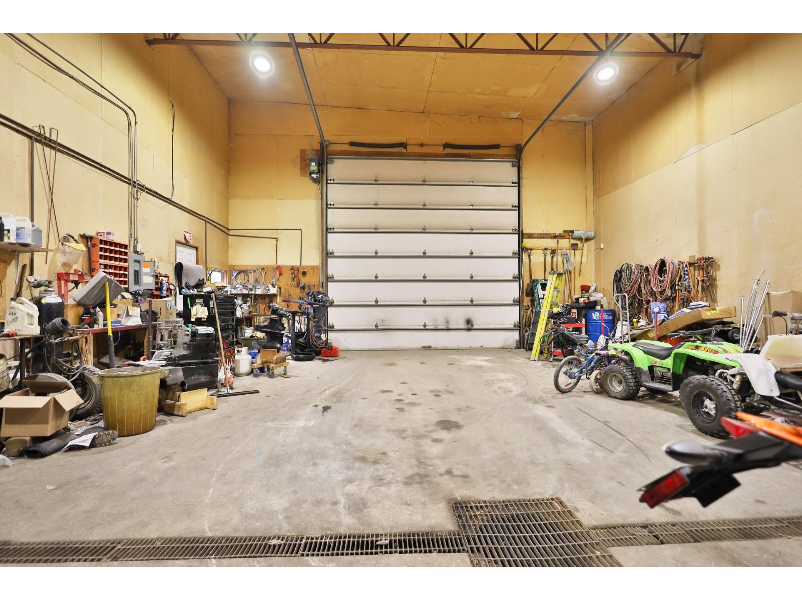 7983 Route Marie-victorin Property Photo 6