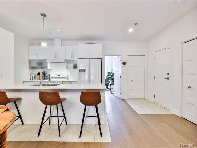 387 Av. Skaniatarati, #101 Property Photo 2