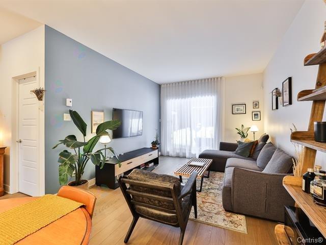 387 Av. Skaniatarati, #101 Property Photo 8