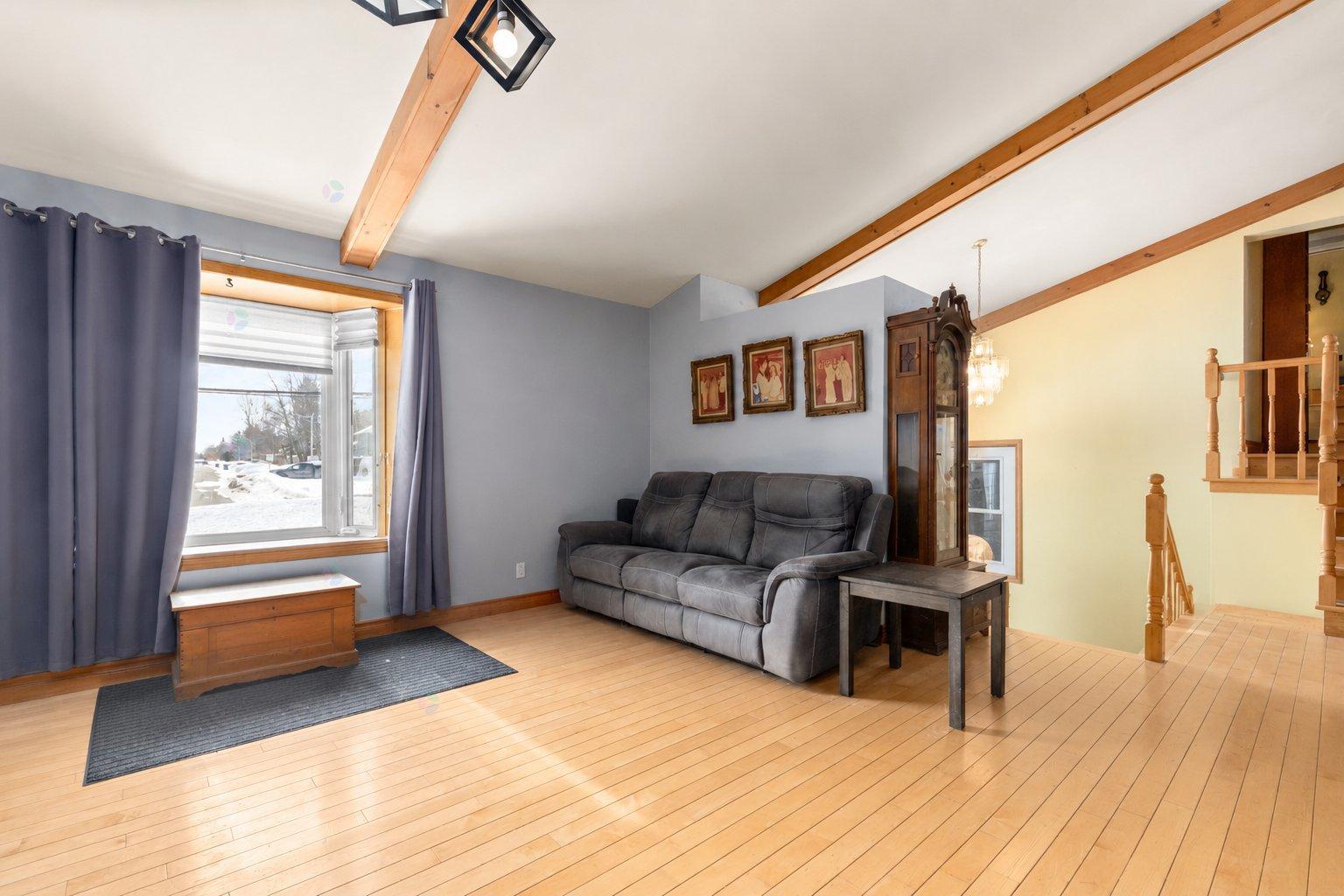 6671 Ch. Forest Property Photo 6