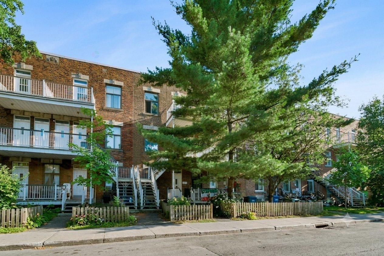 866-876 Rue Osborne Property Photo 1