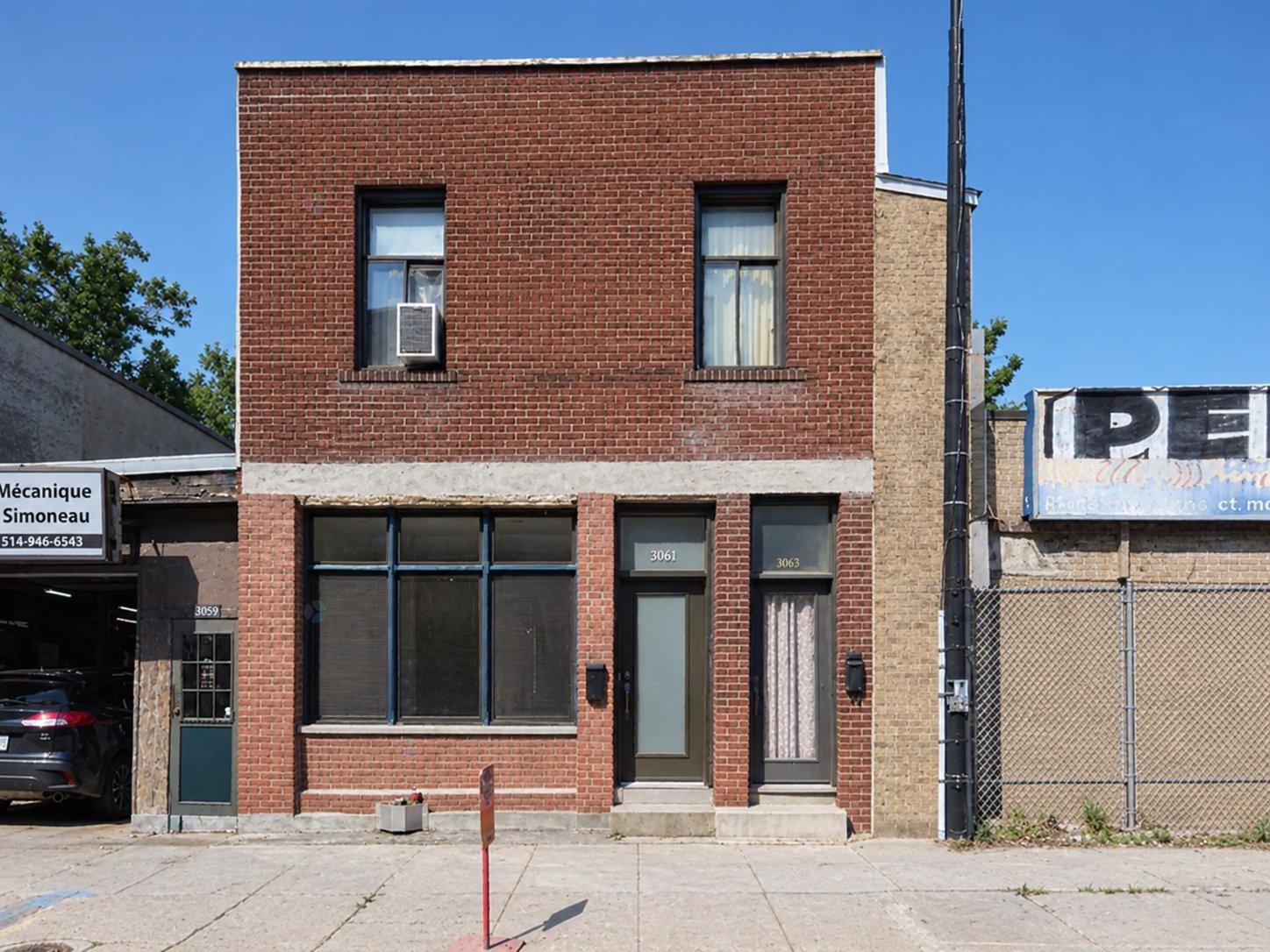 5835-5837 Av. Papineau Property Photo 1