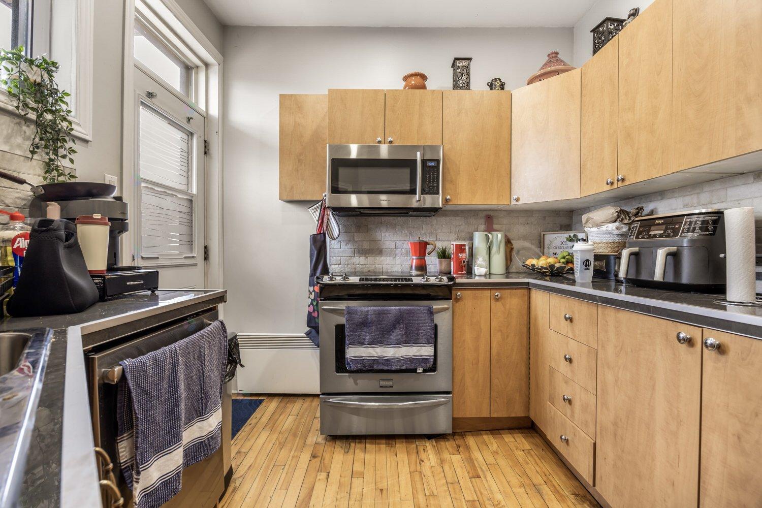 5835-5837 Av. Papineau Property Photo 17